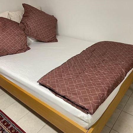 Comfortable Apartment In Commercial Centre انترهاشنغ المظهر الخارجي الصورة