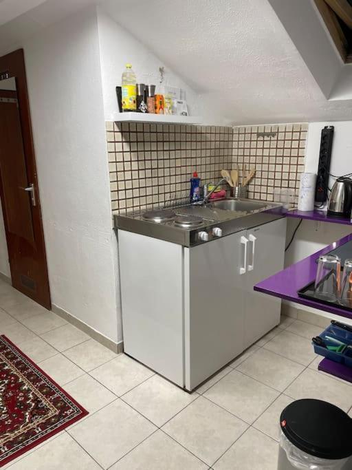 Comfortable Apartment In Commercial Centre انترهاشنغ المظهر الخارجي الصورة